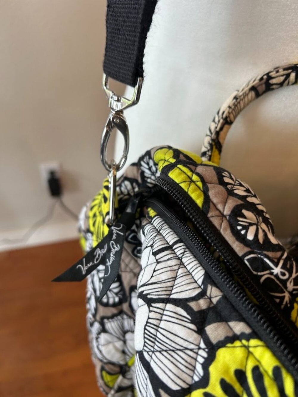 🌟 Vera Bradley 2-Pc Green/White Floral Travel Set • Duffle & Crossbody - Picture 12 of 12